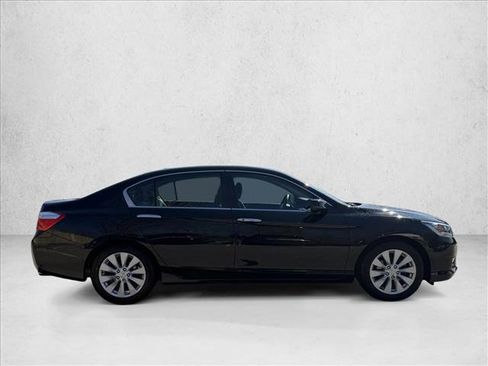 Used 2015 Honda Accord EX image 4