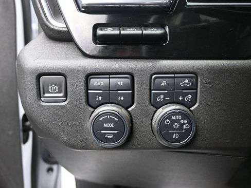 Used 2023 Chevrolet Silverado 1500 LTZ w/ LTZ Premium Package image 26