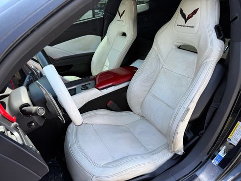 Used 2016 Chevrolet Corvette Stingray Coupe RWD image 35