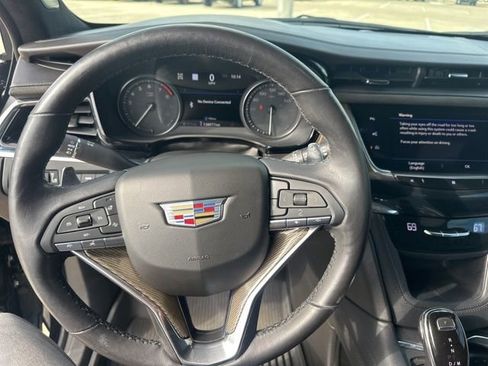 Used 2020 Cadillac XT6 Sport w/ Platinum Package image 17