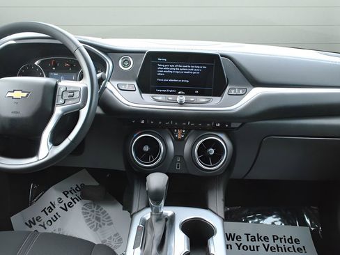 Used 2022 Chevrolet Blazer LT AWD/4WD image 18