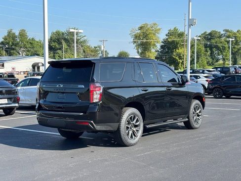 Certified 2022 Chevrolet Tahoe Z71 w/ Luxury Package AWD/4WD image 3