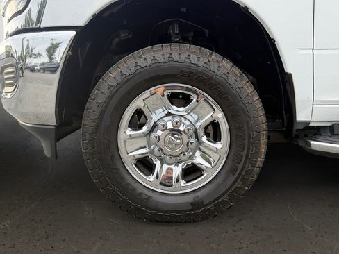 Used 2021 RAM 2500 Big Horn AWD/4WD image 10