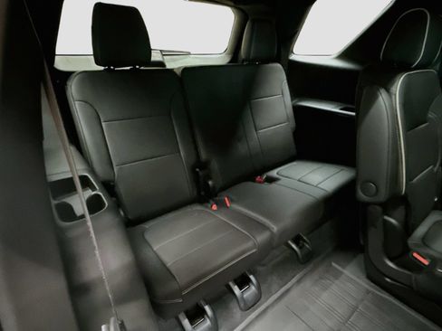 Used 2023 Chevrolet Traverse Premier w/ LPO, Floor Liner Package AWD/4WD image 32