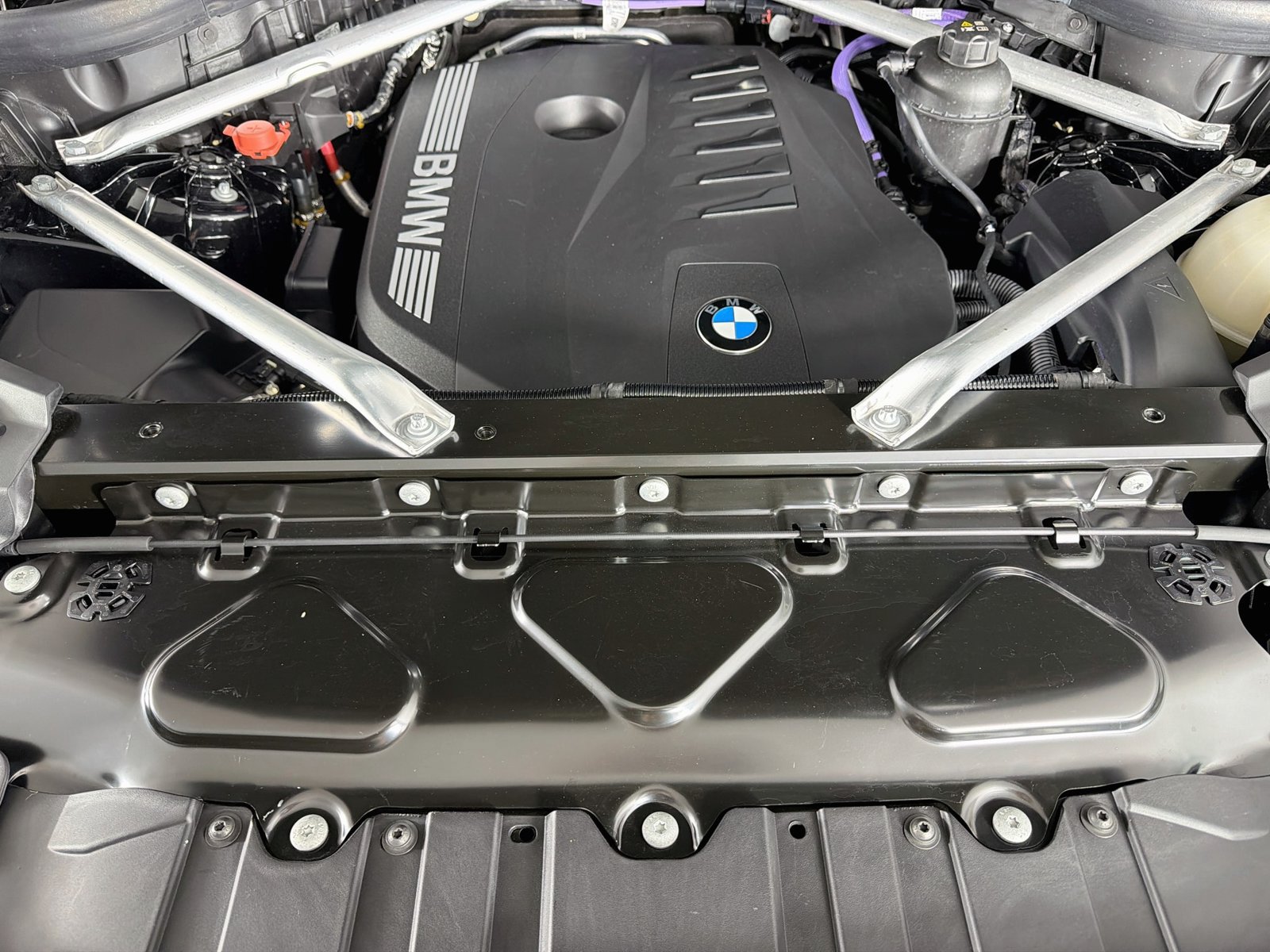 Certified 2024 BMW X5 sDrive40i w/ M Sport Package RWD image 32