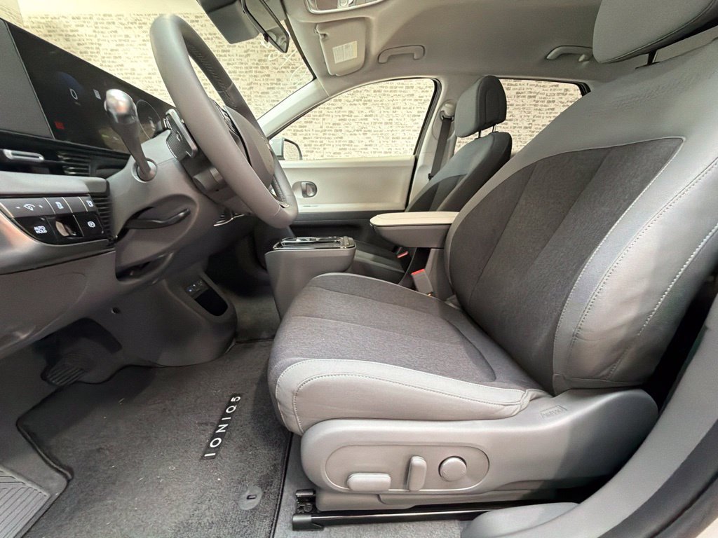New 2027 Hyundai Ioniq 5 SE RWD image 24