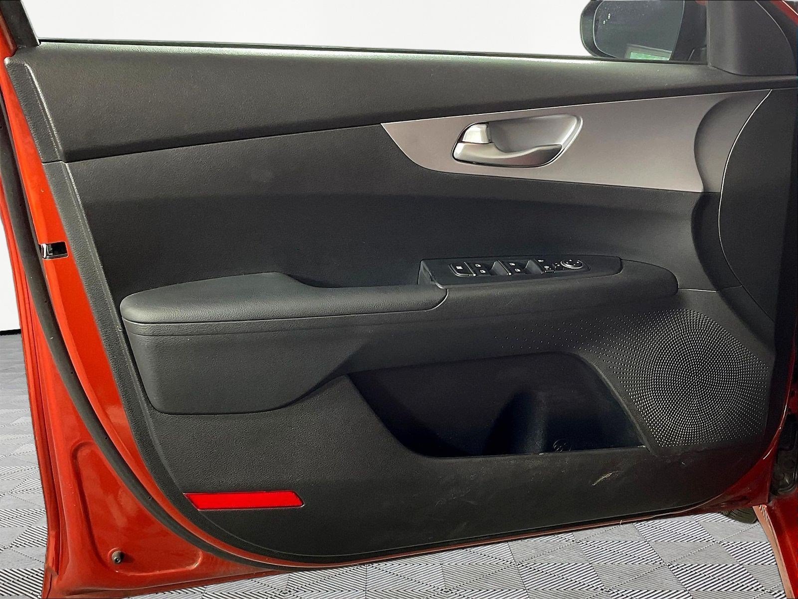 Used 2023 Kia Forte LXS w/ LXS Technology Package FWD image 20