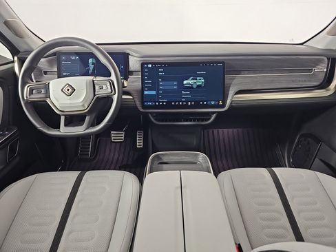 Used 2023 Rivian R1S Adventure image 25