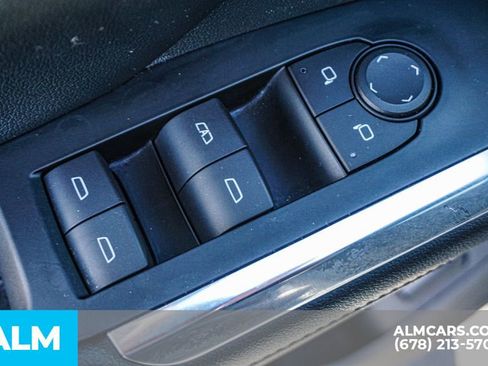 Used 2024 Chevrolet Traverse LT image 48