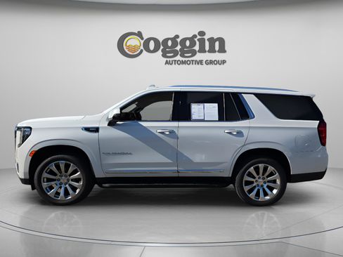 Used 2021 GMC Yukon SLT w/ SLT Luxury Plus Package image 4