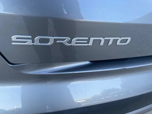 Used 2023 Kia Sorento EX w/ Panoramic Sunroof Package AWD/4WD image 8