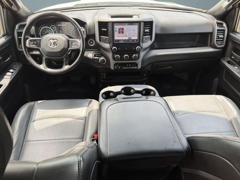 Used 2024 RAM 2500 Tradesman w/ Chrome Appearance Group image 16