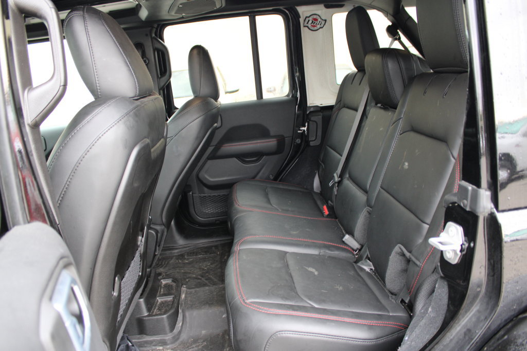 Used 2026 Jeep Wrangler Unlimited Rubicon AWD/4WD image 14