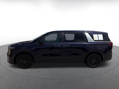 Used 2026 Kia Carnival FWD image 8