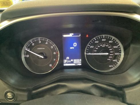 Certified 2023 Subaru Crosstrek 2.5i Limited w/ Moonroof Package AWD/4WD image 10