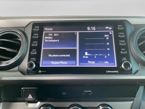 Used 2020 Toyota Tacoma SR5 RWD image 13