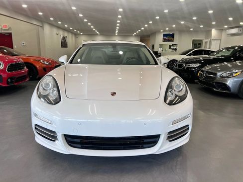 Used 2015 Porsche Panamera 4 image 2