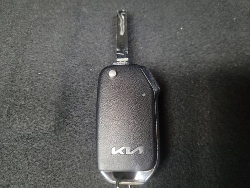 Used 2024 Kia Forte LXS FWD image 32