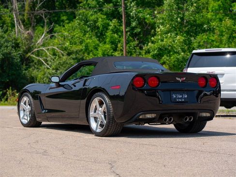 Used 2005 Chevrolet Corvette Convertible w/ Preferred Equipment Group RWD image 7
