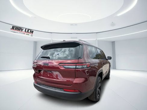 New 2025 Jeep Grand Cherokee L Laredo AWD/4WD image 3