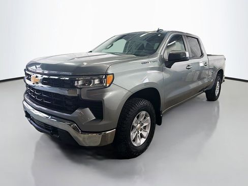 Used 2025 Chevrolet Silverado 1500 LT w/ Work Truck Package image 5