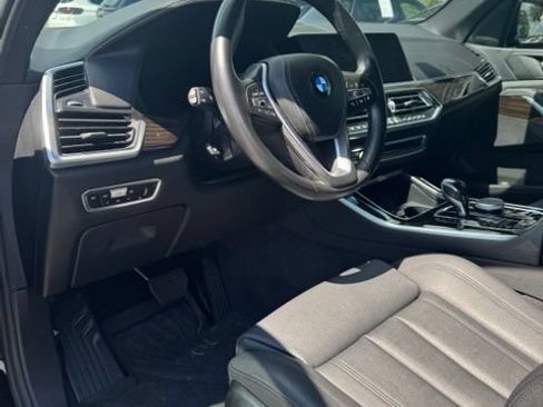 Used 2020 BMW X5 xDrive40i w/ Parking Assistance Package AWD/4WD image 14