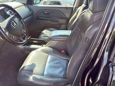 Used 2005 Honda Pilot EX-L image 2