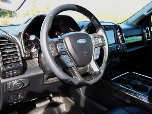 Used 2021 Ford F250 Lariat w/ Lariat Ultimate Package image 34