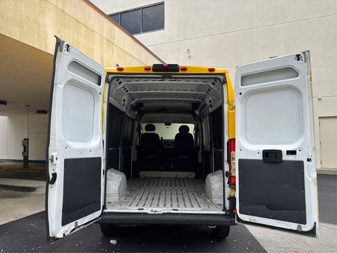 Used 2019 RAM ProMaster 1500 FWD image 12