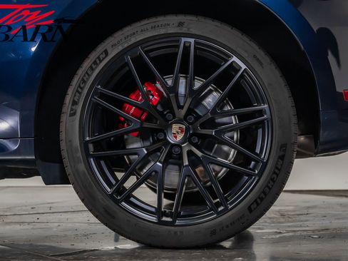 Used 2023 Porsche Macan GTS image 16