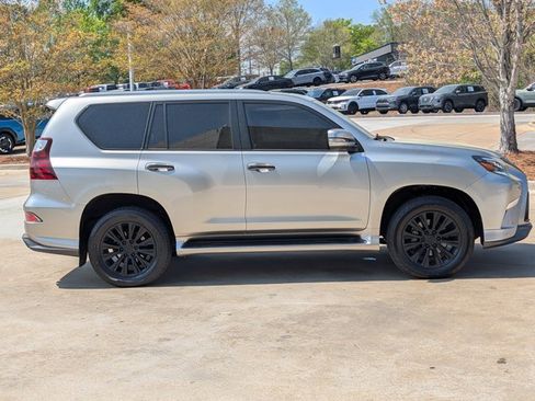 Used 2022 Lexus GX 460 Luxury w/ Sport Design Package AWD/4WD image 13