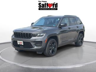 Used 2025 Jeep Grand Cherokee Altitude AWD/4WD video 1