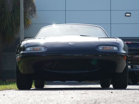 Used 1997 MAZDA MX-5 Miata RWD image 22