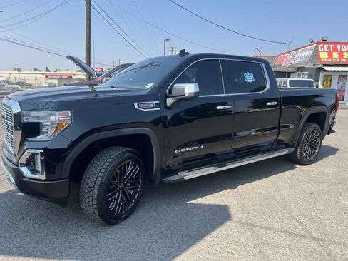 Used 2020 GMC Sierra 1500 Denali w/ Technology Package AWD/4WD image 3