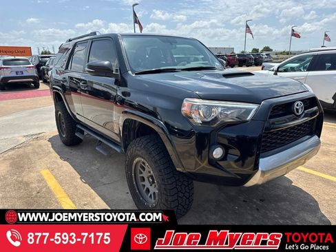 Used 2019 Toyota 4Runner TRD Off-Road Premium AWD/4WD image 1