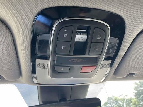 Used 2023 Hyundai Santa Fe SEL w/ Premium Package image 26