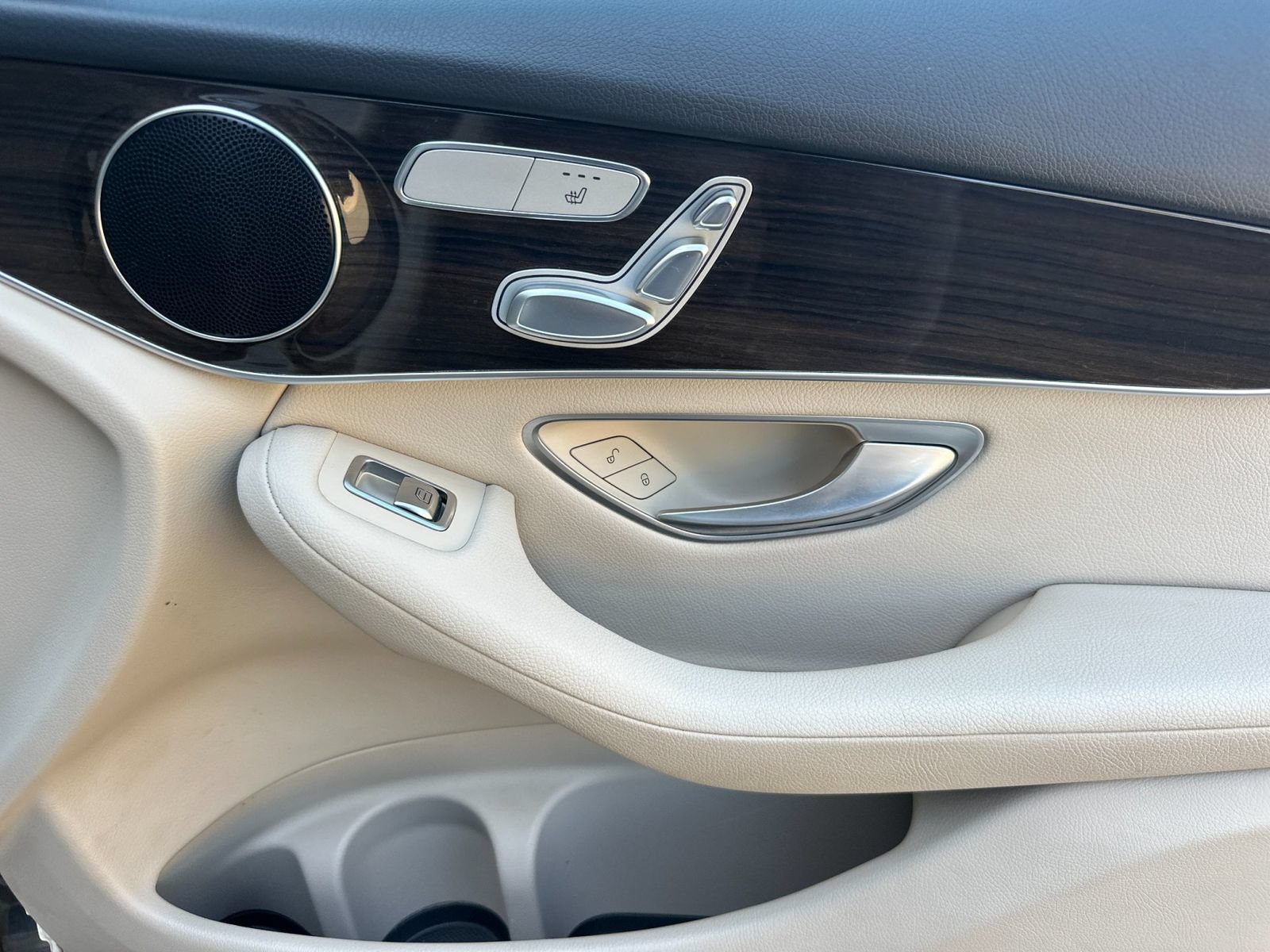 Certified 2021 Mercedes-Benz GLC 300 image 19