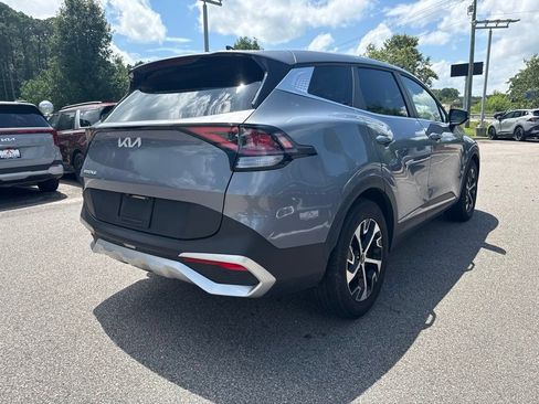 Used 2025 Kia Sportage EX FWD image 5
