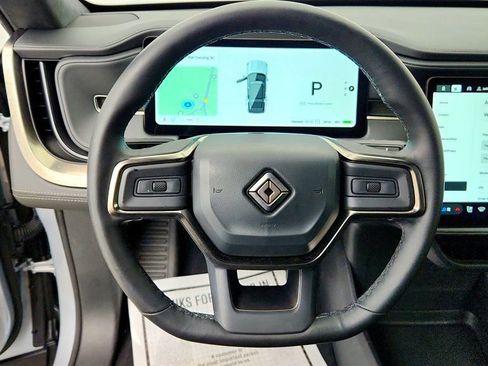 Used 2025 Rivian R1S Adventure AWD/4WD image 14