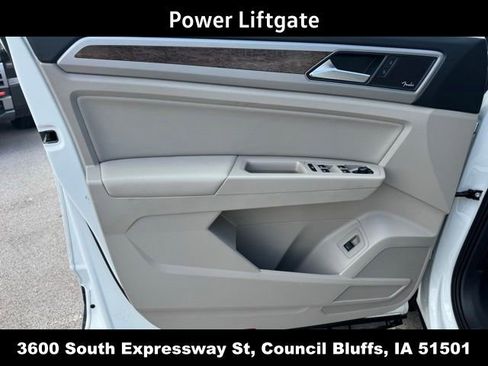 Used 2022 Volkswagen Atlas Cross Sport SEL Premium R-Line AWD/4WD image 19