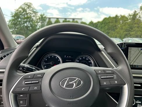 Used 2023 Hyundai Sonata SEL w/ Cargo Package FWD image 12
