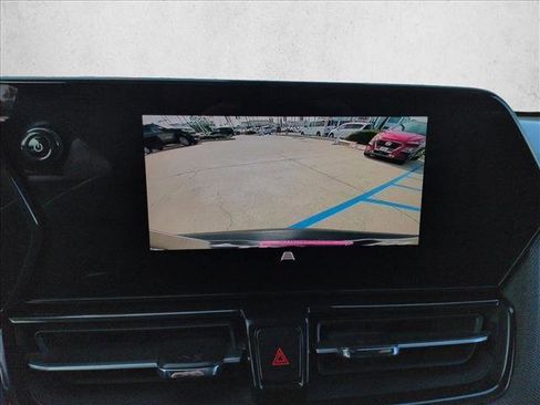 Used 2024 Chevrolet TrailBlazer RS w/ Convenience Package image 13