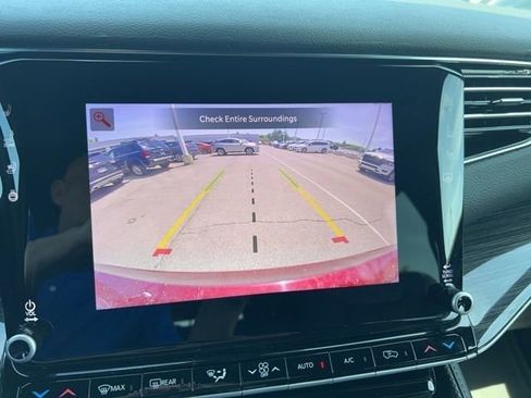 Used 2022 Jeep Wagoneer Series II AWD/4WD image 28