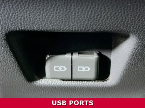 Used 2024 Toyota RAV4 XLE image 27