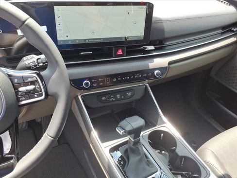New 2026 Kia Carnival EX FWD image 25