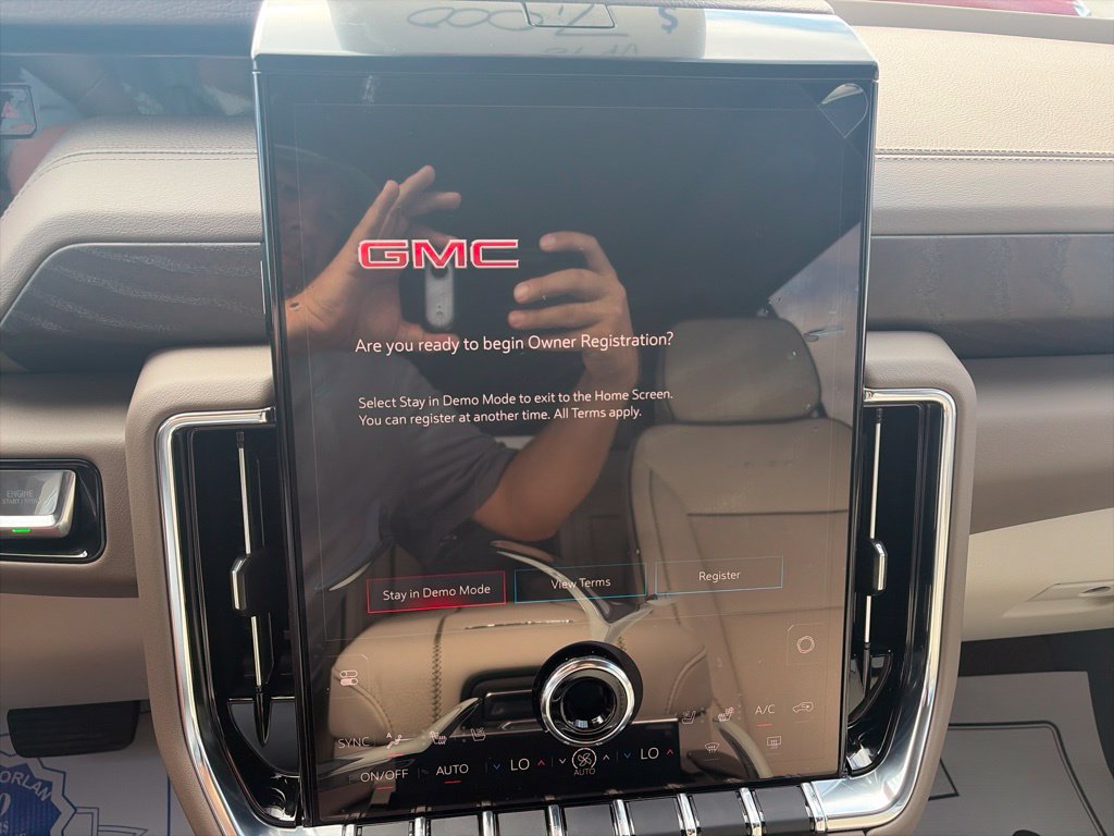 New 2026 GMC Yukon Denali w/ Advanced Technology Package AWD/4WD image 23
