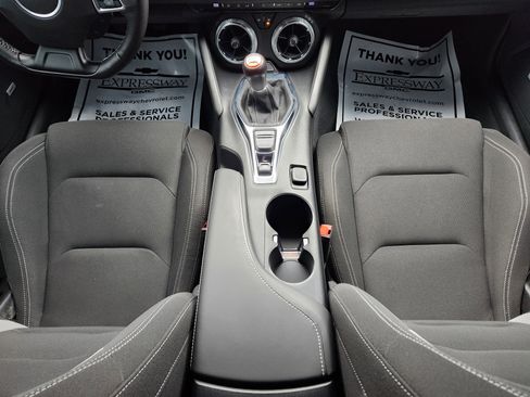 Used 2021 Chevrolet Camaro LT w/ Technology Package image 16