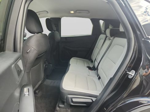 Used 2024 Ford Escape Active w/ Tech Pack #1 AWD/4WD image 16