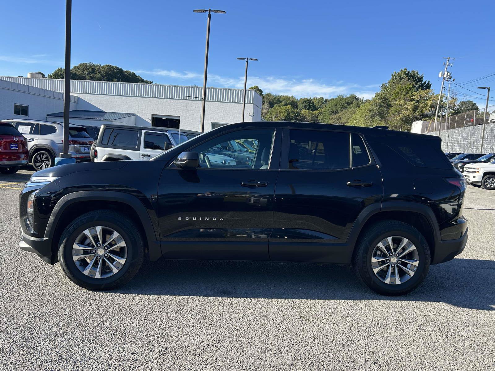 Used 2026 Chevrolet Equinox LT w/ Convenience Package II AWD/4WD image 4