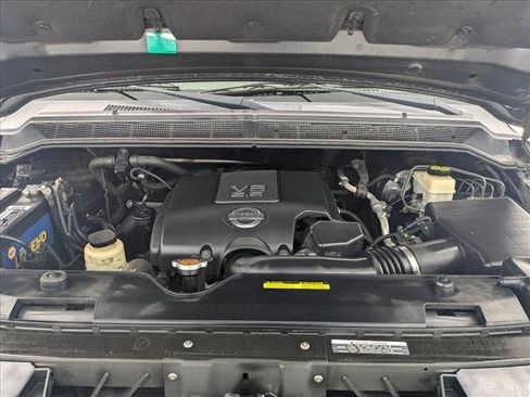 Used 2015 Nissan Titan SV w/ SV Value Truck Package RWD image 23